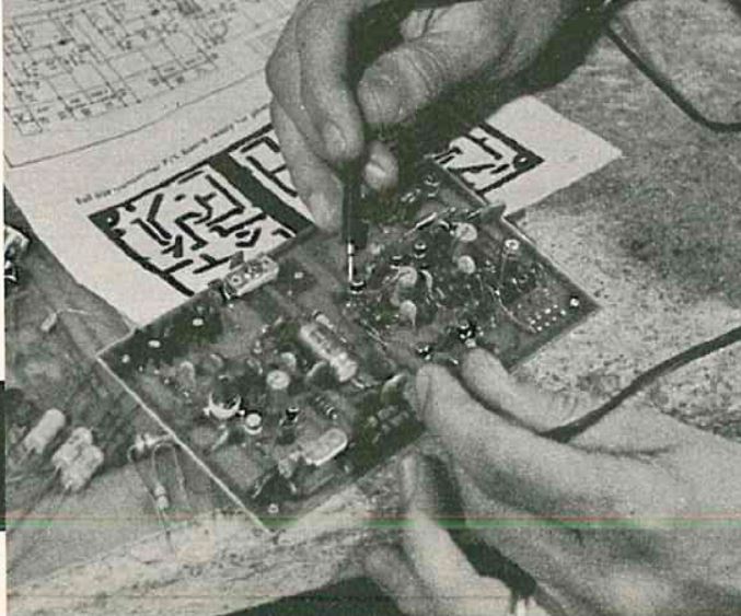 RCM 1966-01 - RCM Digitrio V - Constructing the Decoder